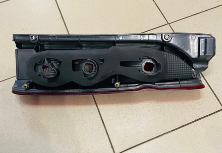 Фонарь задний Toyota Hiace 04-13, SAT/ST21219K2L, MX-202L.